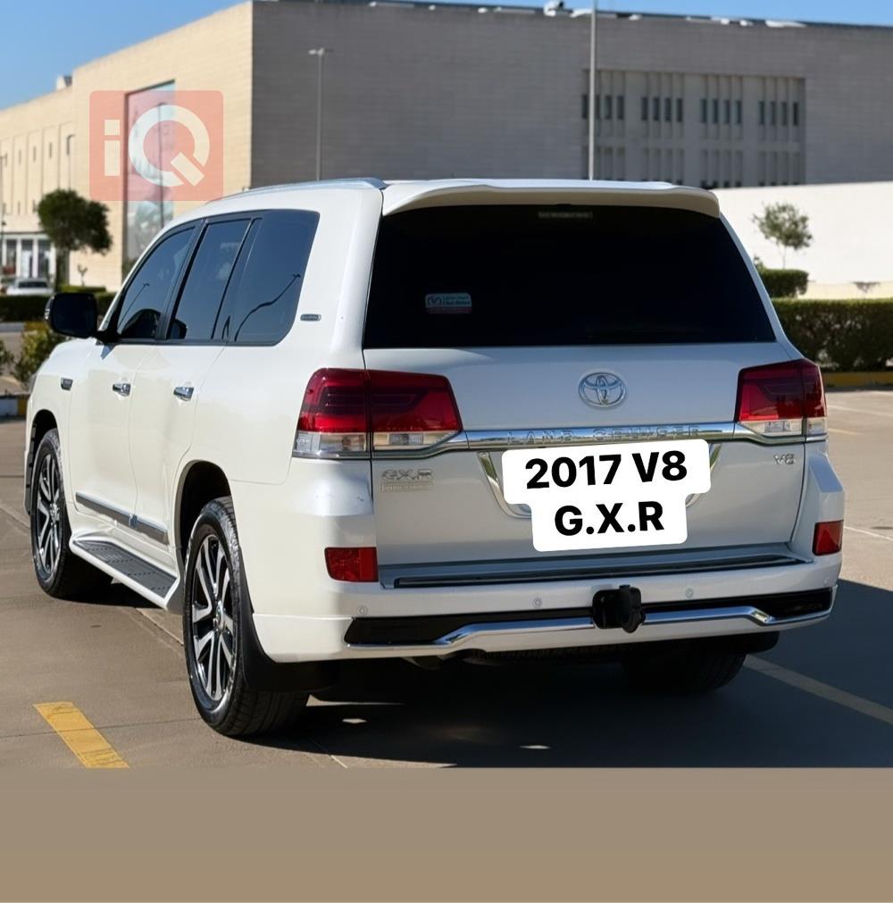 تويوتا لاندكروزر